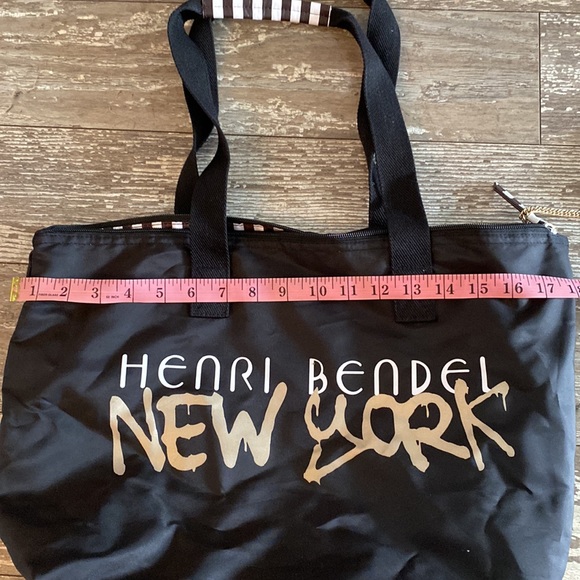 Henri Bendel Tote - Picture 3 of 7